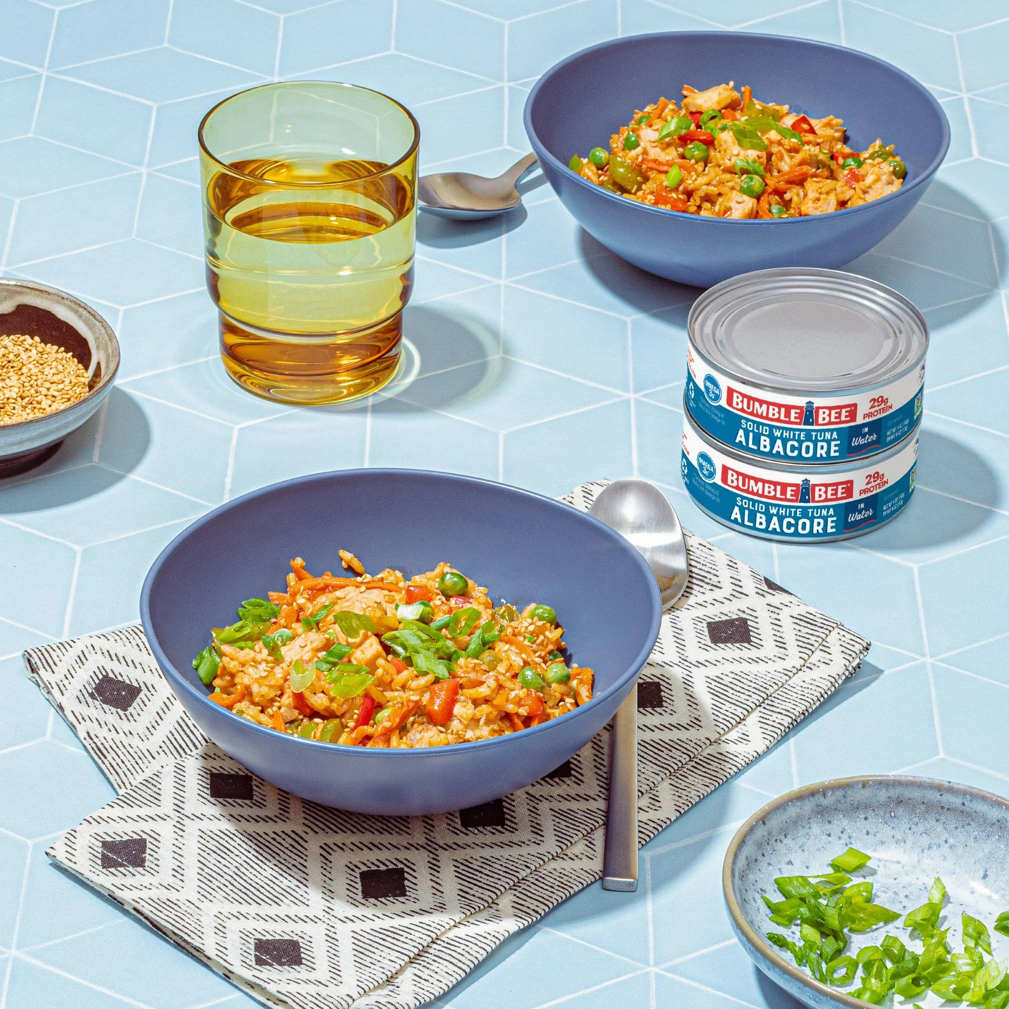 Bumble Bee Solid White Albacore Tuna in Water, 5 Ounce Can, Ready to Eat Tuna Fish, High Protein Food